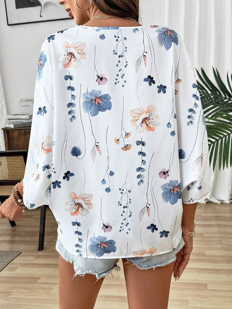 Camisa casual floja con cuello en V y botones de mujer, con estampado romantico de plantas y flores y mangas murcielago, perfecta para vacaciones