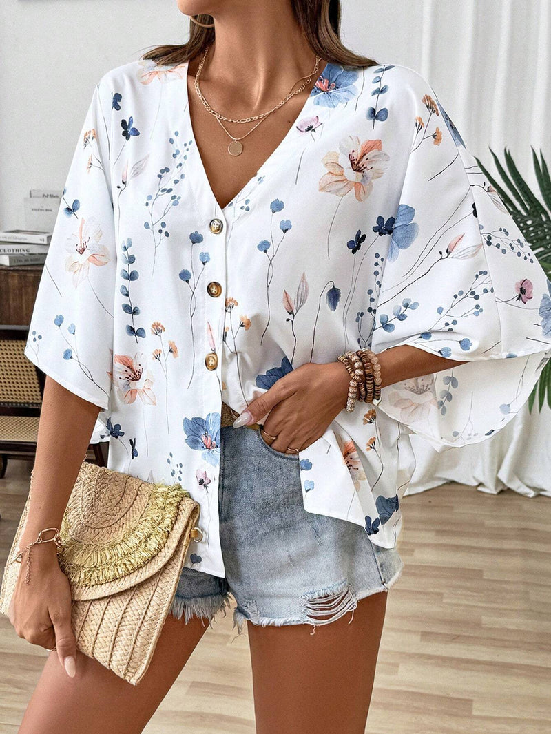 Camisa casual floja con cuello en V y botones de mujer, con estampado romantico de plantas y flores y mangas murcielago, perfecta para vacaciones