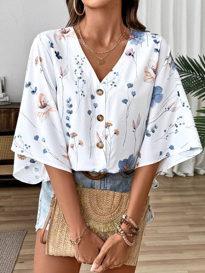 Camisa casual floja con cuello en V y botones de mujer, con estampado romantico de plantas y flores y mangas murcielago, perfecta para vacaciones