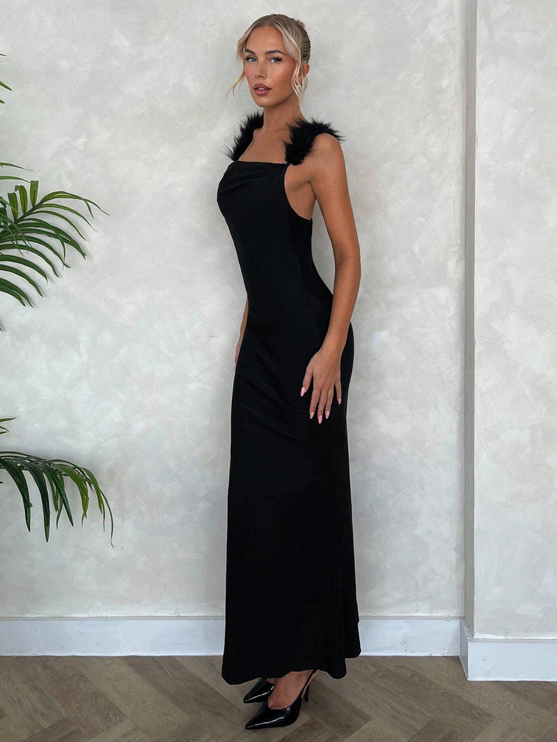 Prive vestido de cuello alto elegante con tirantes de pelo sintetico negro para mujer