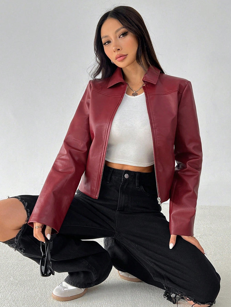 Petite chaqueta de manga larga con cremallera de poliuretano rojo de estilo minimalista con cuello para mujer