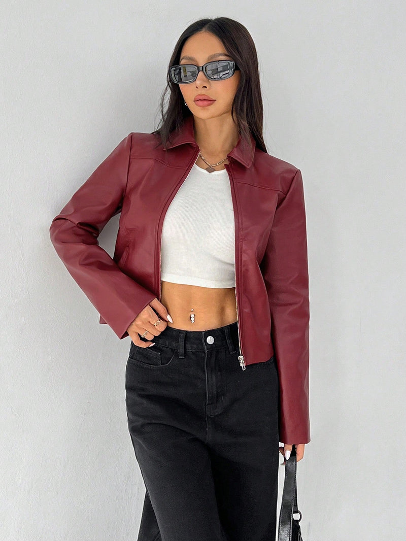 Petite chaqueta de manga larga con cremallera de poliuretano rojo de estilo minimalista con cuello para mujer