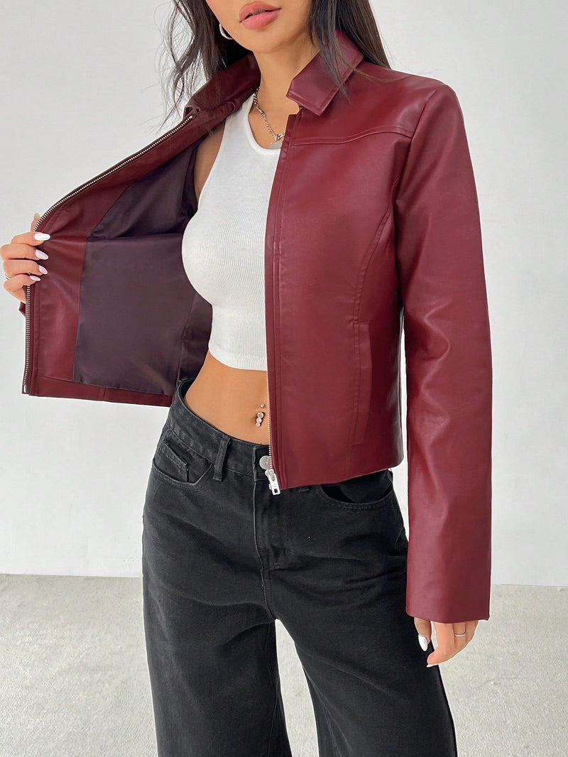 Petite chaqueta de manga larga con cremallera de poliuretano rojo de estilo minimalista con cuello para mujer