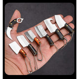 1pc Llavero de Cuchillo Pequeño con Funda de Cuero Sintético - Herramienta de Cepilladora Manual Metálica, Sin Necesidad de Energía - Compacto y Portátil para Supervivencia al Aire Libre, Camping, Senderismo - Regalo Ideal para Hombres, Novio, Sobrevivie