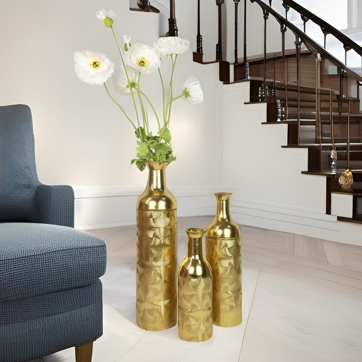 3 modernos jarrones de suelo de metal decorativos de lujo dorado con un toque de alta gama adecuados para flores artificiales en el hogar, hotel y oficina.