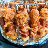 Parilla de Acero Inoxidable con 24 Pinchos para Barbacoa - Perfecta para Pollo, Carne y Verduras, Diseño Redondo Colgante para Distribución Uniforme del Calor, Sin Necesidad de Darle la Vuelta, Fácil de Limpiar, Ideal para Freidora o Horno, Herramienta d