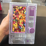 Máquina expendedora de golosinas con chips de chocolate miniatura - un mostrador de encima de la mesa para almacenar golosinas, perfecto para mantener chicle, frijoles de jengibre y bocadillos, no requiere pilas - un accesorio de cocina ideal y un gran r