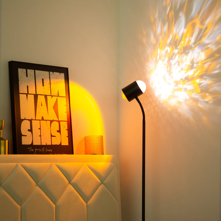 1 lámpara de suelo de luz dual alimentada por USB con altura ajustable y proyección de puesta de sol con ondas de agua - Diseño moderno de metal y vidrio, acabado pulido para sala de estar, dormitorio, estudio - Regalo de decoración del hogar, iluminació