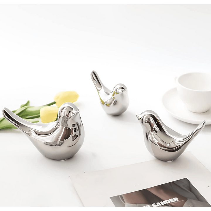 Elegantes figuras de pájaros pequeños dorados - Decoración moderna de porcelana para sala de estar, dormitorio, oficina y armarios, perfectas para el Día de San Valentín, decoración de pájaros.