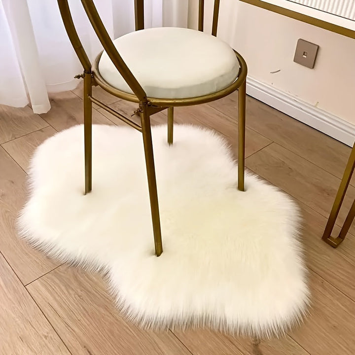 1pc Alfombra de Pelo Largo de Imitación de Piel, Alfombra Decorativa para Sala de Estar Interior, Alfombra de Felpa Larga Blanca Pura Esponjosa para Dormitorio, Alfombra de Suelo para Cama, Lavable a Máquina, Diseño de Nubes Grandes
