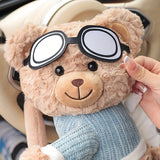 Soporte para Pañuelos de Asiento Trasero del Coche con Diseño de Oso Lindo - Suave Peluche con Dibujos Animados y Salopete Azul & Gafas, Almacenamiento Colgante Multifuncional para Acceso Fácil, Apto para Coches, Hecho de Poliéster Duradero