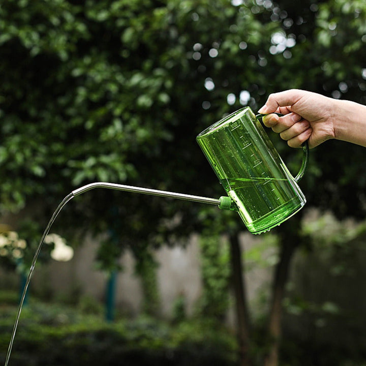 Cano de riego de acero inoxidable de gran capacidad con boquilla larga y escala de medición - Resina PP duradera, mango ergonómico para regar de manera eficiente plantas, jardín, patio, cano de riego al aire libre, herramienta de jardín, recipiente trans