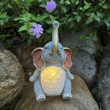 1 pieza de luz de jardín de elefante XXOASIS con energía solar, estatua de resina con orejas y trompa rojas, IP44, resistente al agua, para exteriores, decoración de paisajes, jardines, patios, jardines - Ideal para regalos de cumpleaños, Día de San Vale