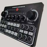 Interfaz de audio portátil, dispositivo de tarjeta de sonido, para uso en PC, iPad, teléfono. Ideal para grabación, transmisión en vivo, comentarios de gestos, expresión personal, etc. Con batería recargable de litio 18650 incorporada, se puede usar al a