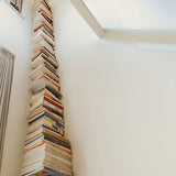 Estantería de Esquina Montada en la Pared de Metal Blanco de 3 Niveles - Ahorra Espacio, No Requiere Montaje, Duradera y Elegante para Sala de Estar, Dormitorio o Oficina, Decoraciones de Estantería