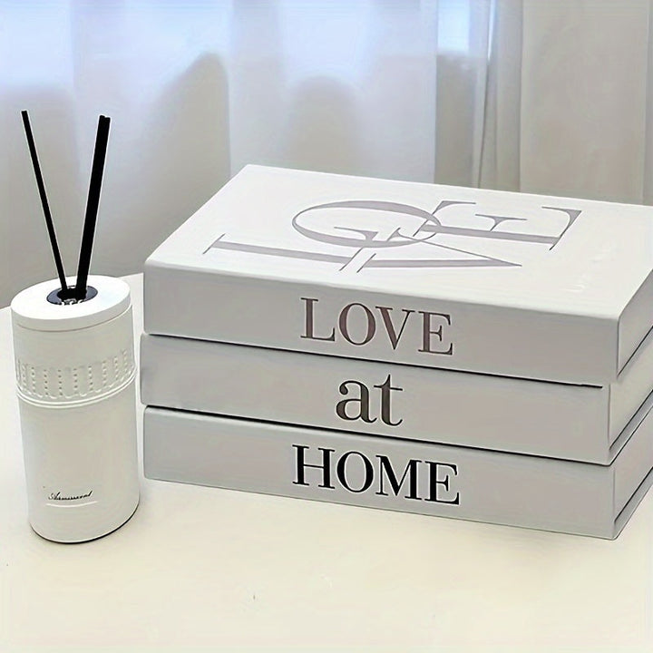 Juego de 3 Libros Decorativos - Estilo Contemporáneo de Libros Faux para Decoración del Hogar, Señales de Mesa de Papel con Texto en Inglés, Accesorios Decorativos Temáticos de Dirección para Exhibición en Estante - "Amor en Casa"