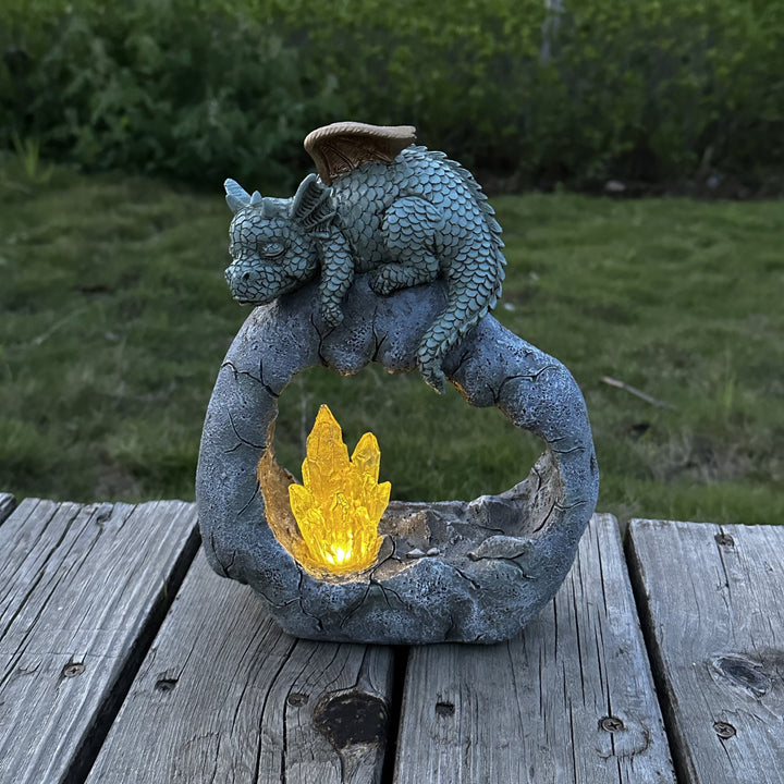 XXOASIS Estatua de Dinosaurio con Energía Solar y Detalles de Cristal - Decoración para Jardín y Césped Exterior, Luz de Paisaje Recargable, Lámpara Solar de Cristal, Dinosaurio, Patio de Jardín, Decoración de Césped