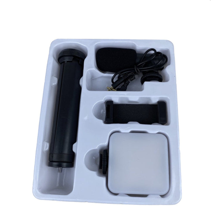 Kit Todo En Uno Para Videos Microfono + Luz + Tripode AY-49T ¡Envió Gratis!