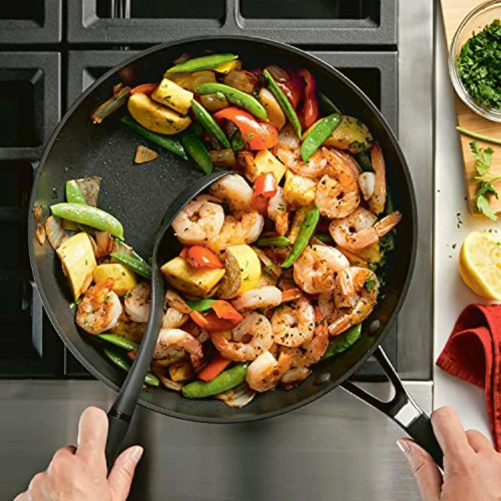 Sartén 31cm anodizado duro, antiadherente, Negro Onyx KitchenAid.