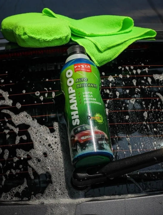 1 Litro De Shampoo/jabon Proteccion Uv Universal Moto/carro