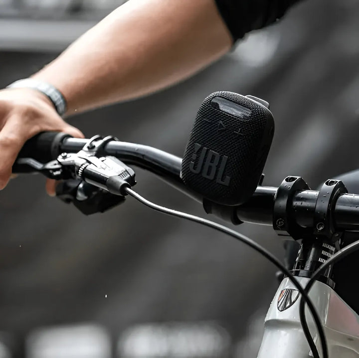 Parlante Con Soporte Para Manubrio J.b.l (replica) Negro