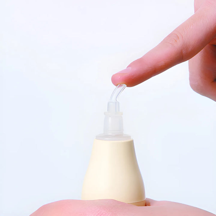 Aspirador Nasal Saca Mocos Con Deposito Pigeon Color Beige