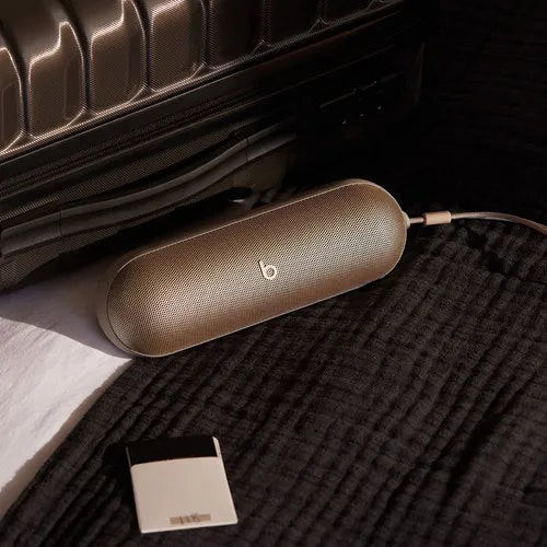 Parlante Bluetooth Beats Pill Champagne Gold Portátil Champagne Gold - 24hrs De Autonomía - Resistente Al Agua - Manos Libres.