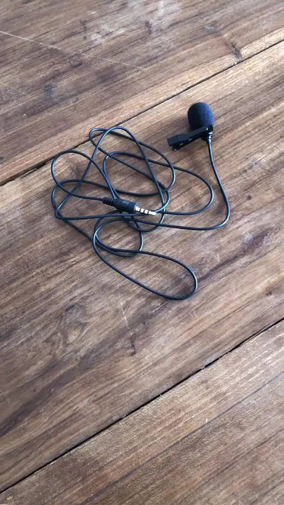 Microfono Manos Libres Clip Celular Gamer Blogger Telefono Color Negro