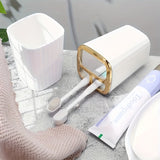 Juego de 4 accesorios para baño con rayas verticales, incluye dispensador de líquido, portacepillos, vaso para enjuague bucal y jabonera - Kit organizador esencial para baño, material plástico