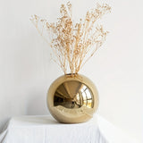 Jarrón Cerámico Estilo Europeo y Americano con Baño de Oro Electrolítico, Maceta Decorativa para Sala o Estudio, Adorno Floral Redondo para Bodas en Casa, Conjunto de Tres Piezas de Jarrones Cerámicos, Regalo de Inauguración para Amigos