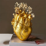 1 pieza, jarrón de resina única en forma de corazón con rosas rojas - Estilo de arte nórdico moderno, jarrón decorativo, adecuado para el hogar, bodas o decoración de mesa.