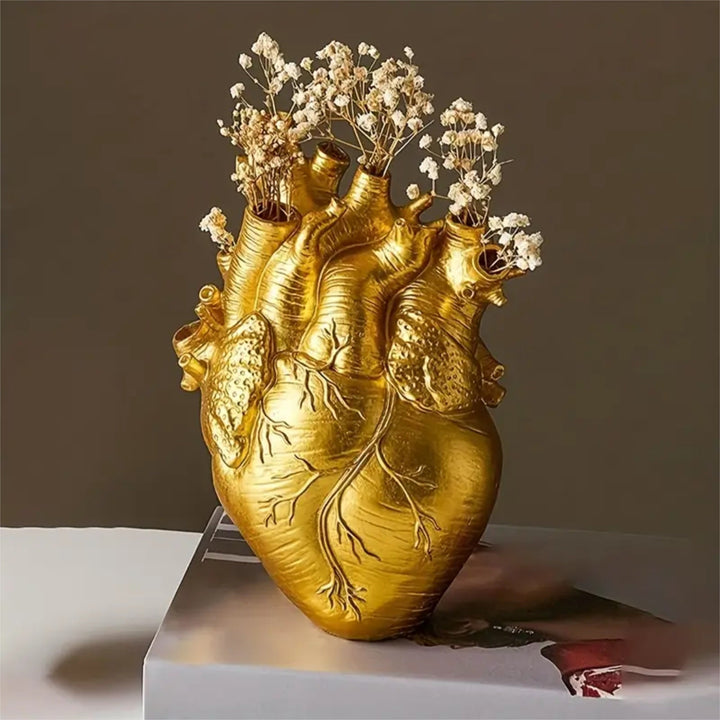 1 pieza, jarrón de resina única en forma de corazón con rosas rojas - Estilo de arte nórdico moderno, jarrón decorativo, adecuado para el hogar, bodas o decoración de mesa.