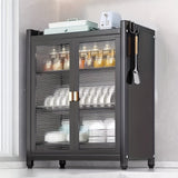 Estante de secado de platos de varios niveles moderno negro con puertas dobles a prueba de polvo, ganchos para utensilios y bandeja de goteo - Organizador de almacenamiento de cocina que ahorra espacio para platos, tazones y utensilios, estante de secado