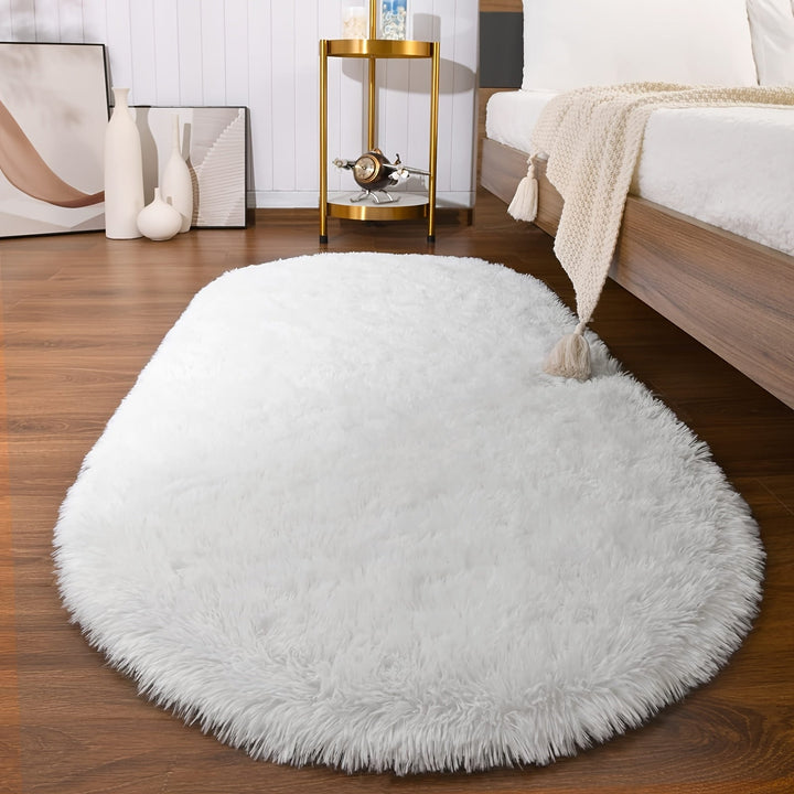 1pc Alfombra Ovalada de Peluche Suave y Lujosa - Antideslizante, Lavable a Mano, Duradera de Fibra de Poliéster, Perfecta para Dormitorio y Sala de Estar, Ideal para Mesa de Café y Decoración de Entrada, Elegante en Blanco