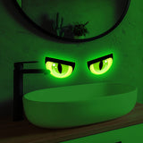 2 Piezas de Pegatinas para Inodoro que Brillan en la Oscuridad - 15*15cm Decoración para Baño y Dormitorio, PVC Autoadhesivo Impermeable, Diseño de Ojos Verdes Luminosos, Calcomanías Divertidas y Originales para Espacios Temáticos Interiores/Exteriores