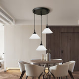 1 Unidad, Luz de Colgante de Tres Cabezas Moderna, Colgante de Plástico, Con Alambre de Suspensión Ajustable, Adecuado para Comedor, Dormitorio, Sala de Estar, Bar, Balcón, Estudio, Lugares Interiores, Utiliza Base E27, No Incluye Bombilla