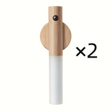 Una pieza de una impresionante lámpara de inducción de cristal que también es a prueba de polvo.